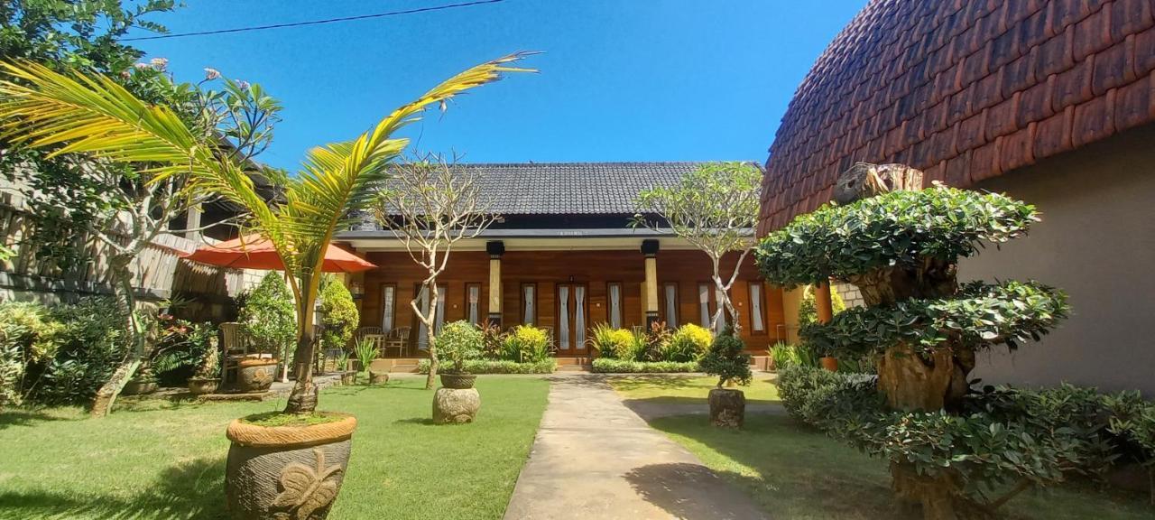 D'Lebah Homestay Nusa Penida Extérieur photo